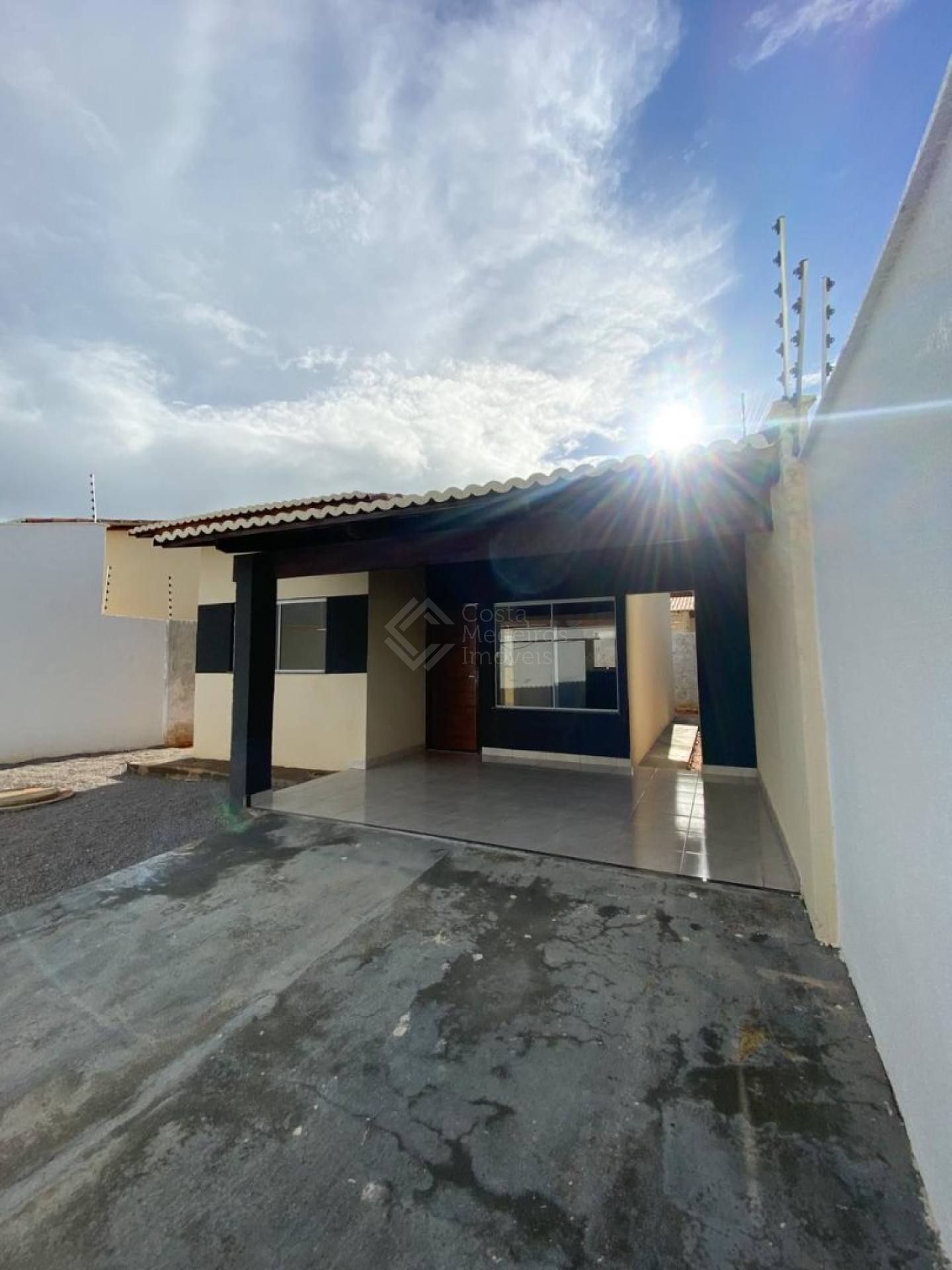 Casa Para Vender com 2 quartos 1 suítes no bairro Moinho dos ventos em Extremoz