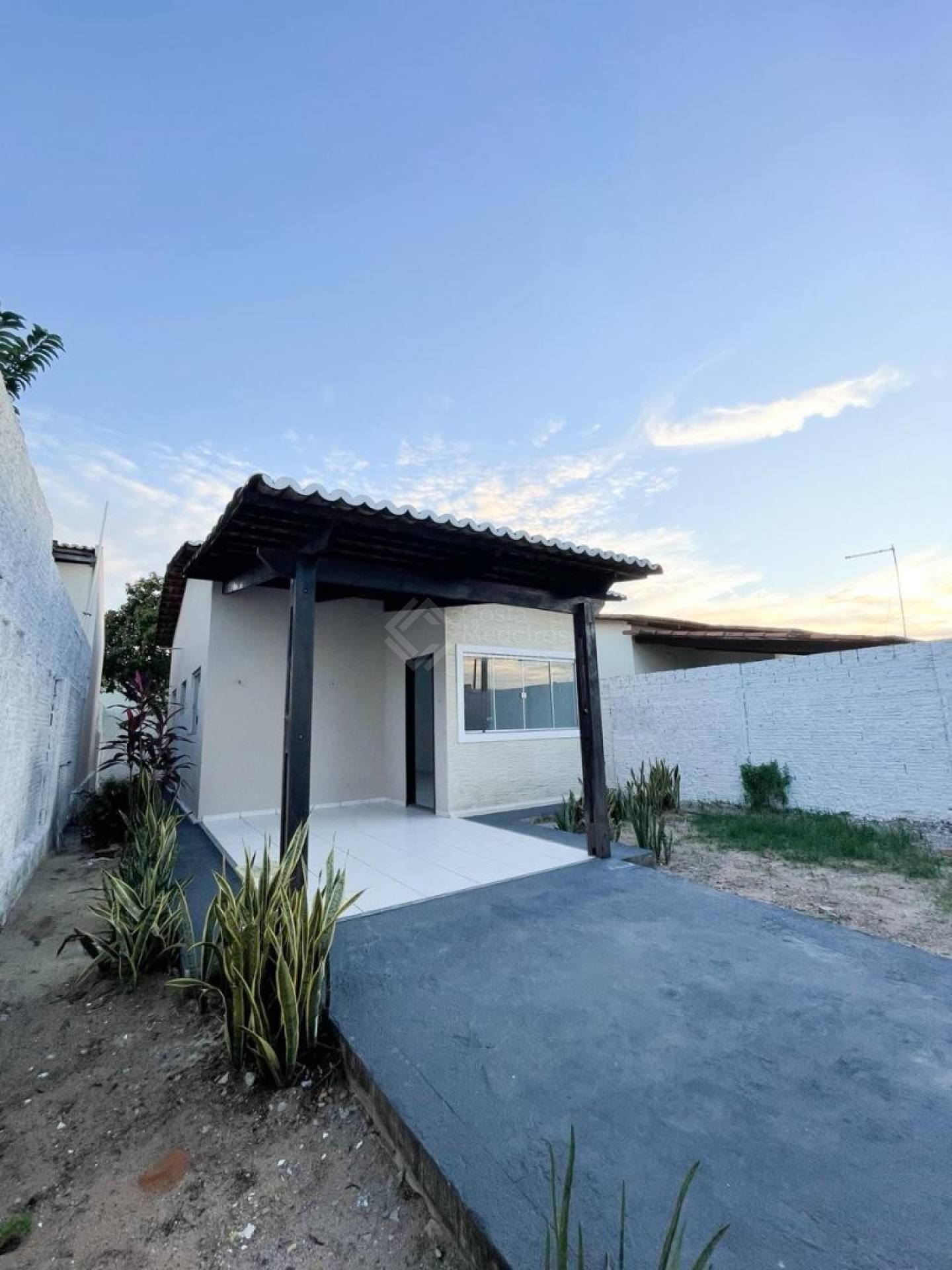 Casa Para Vender com 2 quartos no bairro Santos Dumont em Extremoz