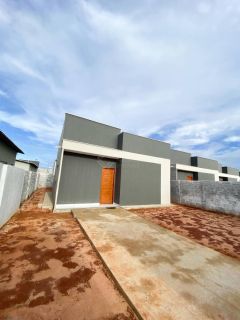 Casa Para Vender com 2 quartos 1 suítes no bairro Moinho em Extremoz