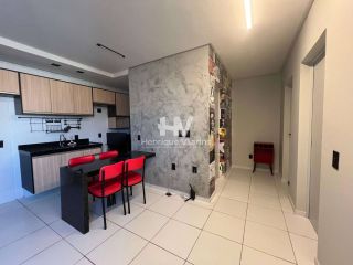 Apartamento à Venda 02 quartos, Todo Reformado e Planejado, na Zona Leste.