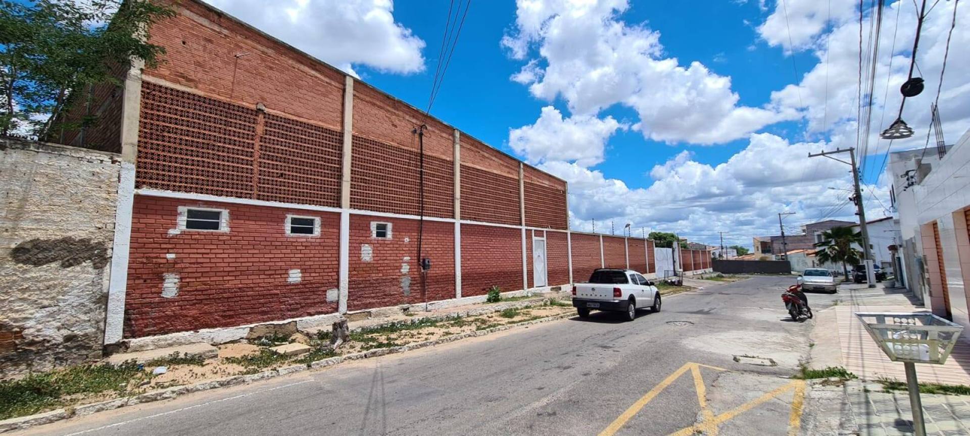 GALPÃO COMERCIAL NO PERPÉTUO SOCORRO (Antiga garagem da Bonfim)