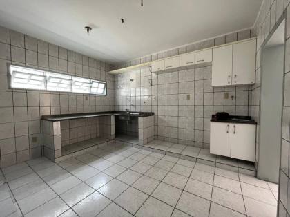 CASA NO AMAURY ALVES DE MENEZES (BNH)