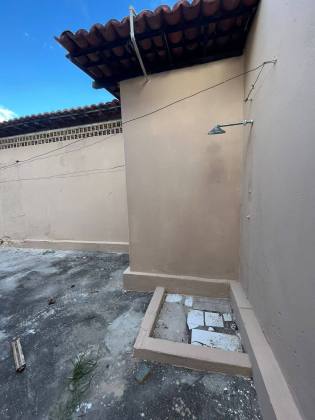 CASA NO AMAURY ALVES DE MENEZES (BNH)