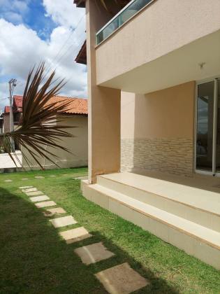 CASA NO PARAISO DAS ÁGUAS