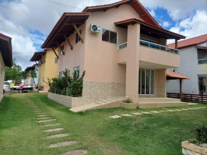 CASA NO PARAISO DAS ÁGUAS