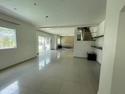 Casa na Av. Antônio Carlos Magalhães