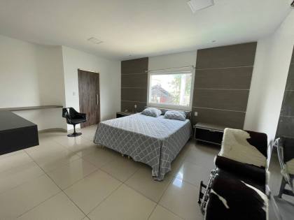 Casa na Av. Antônio Carlos Magalhães