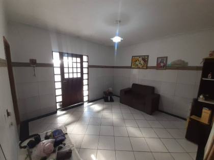 CASA NO JARDIM BAHIA