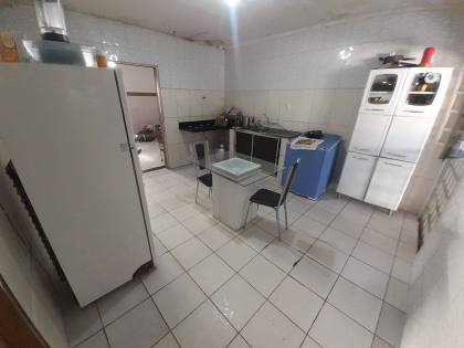 CASA NO JARDIM BAHIA