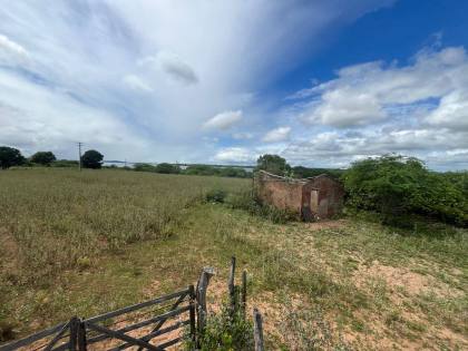 TERRENO BEIRA DE RIO NA CAIÇARA