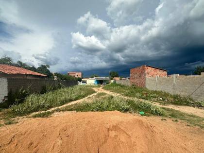 TERRENO NO TANCREDO NEVES III