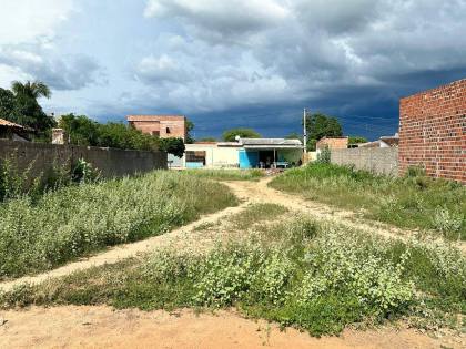 TERRENO NO TANCREDO NEVES III