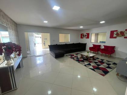 CASA NO JARDIM BAHIA