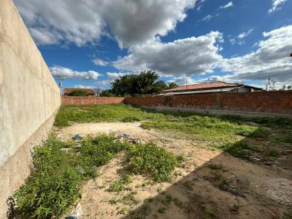 TERRENO NO TANCREDO NEVES