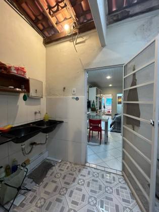 PONTO COMERCIAL COM KITNET NO CENTRO PARA VENDA