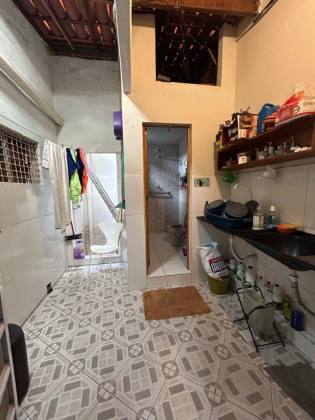 PONTO COMERCIAL COM KITNET NO CENTRO PARA VENDA