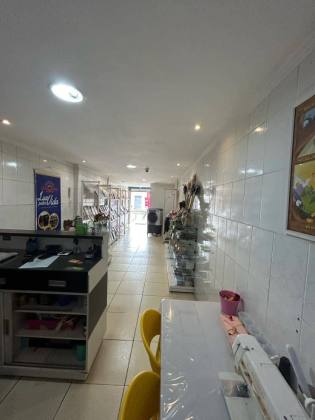 PONTO COMERCIAL COM KITNET NO CENTRO PARA VENDA