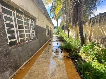 OPORTUNIDADE ÚNICA NO CENTRO DA CIDADE