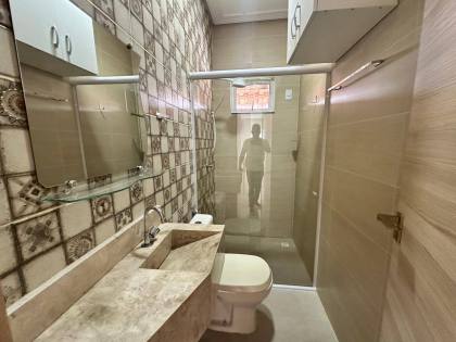 CASA DE ALTO PADRÃO EM CONDOMÍNIO FECHADO À VENDA