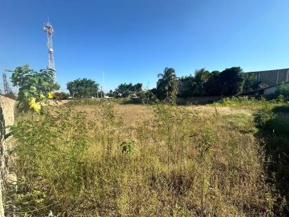 TERRENO À VENDA NA BA 210