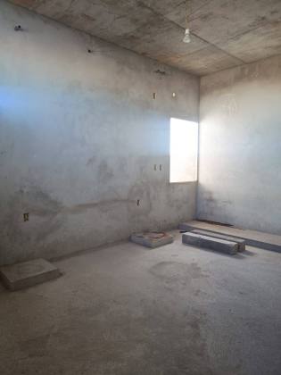 APARTAMENTO INACABADO NO CENTRO PARA VENDA