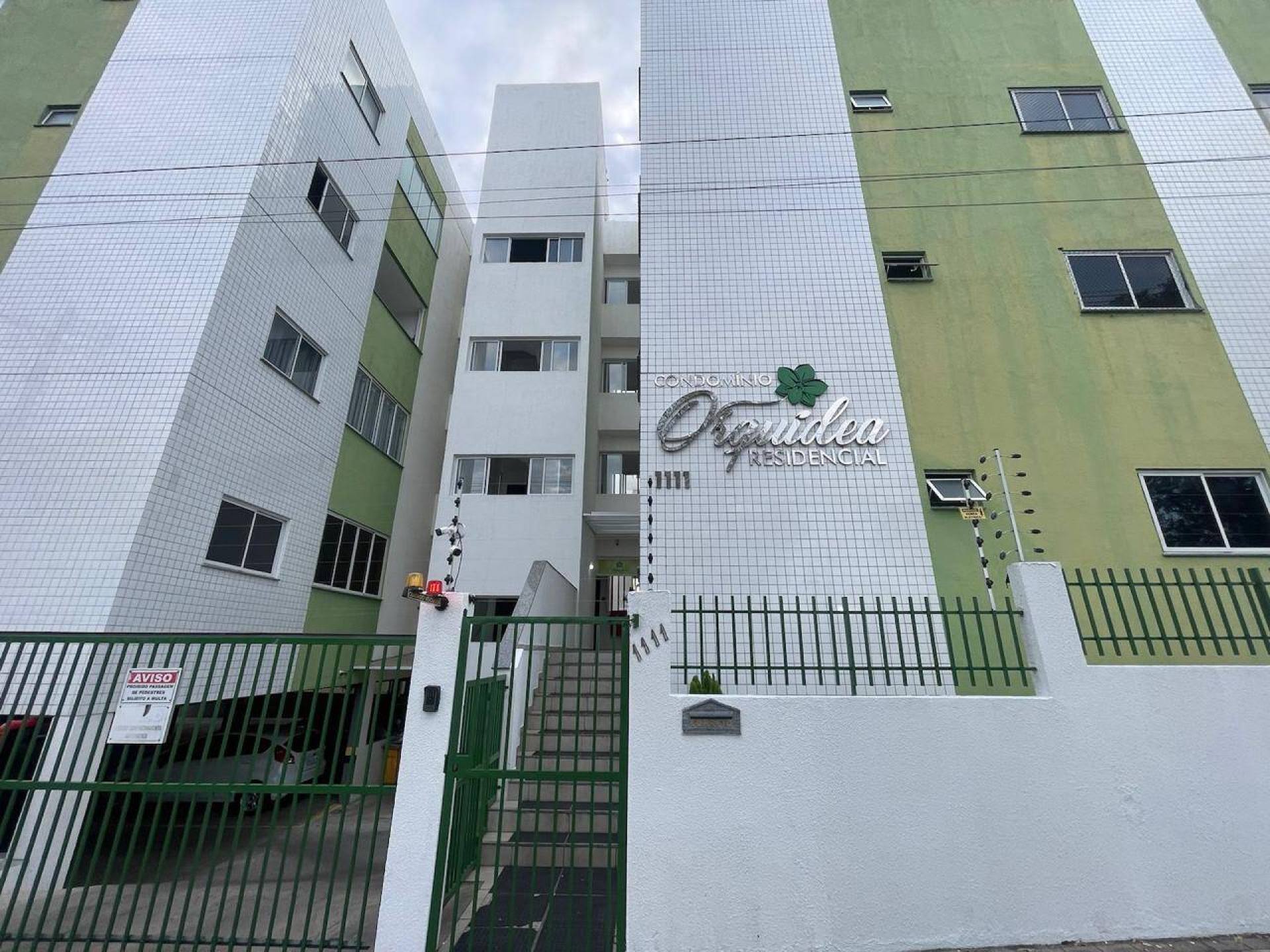 APARTAMENTO NO CONDOMÍNIO ORQUÍDEA À VENDA