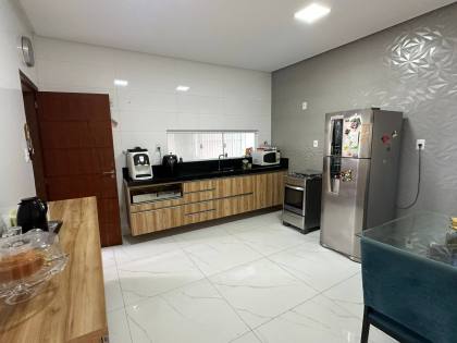 CASA À VENDA NO CLERISTON ANDRADE