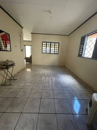 CASA À VENDA NO ALVES DE SOUZA