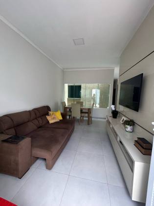 CASA À VENDA NO BTN 1