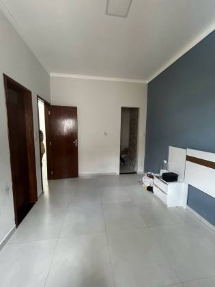 CASA À VENDA NO BTN 1