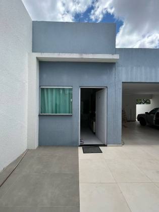 CASA À VENDA NO BTN 1