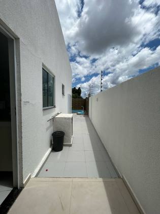 CASA À VENDA NO BTN 1