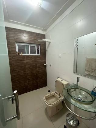 CASA À VENDA NO CENTRO