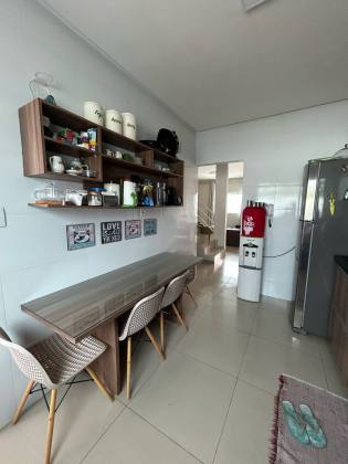 CASA À VENDA NO CAMINHO DOS LAGOS