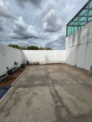 CASA À VENDA NO CAMINHO DOS LAGOS