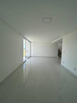 CASA DE ALTO PADRÃO PARA LOCAÇÃO NO PARAÍSO DAS ÁGUAS