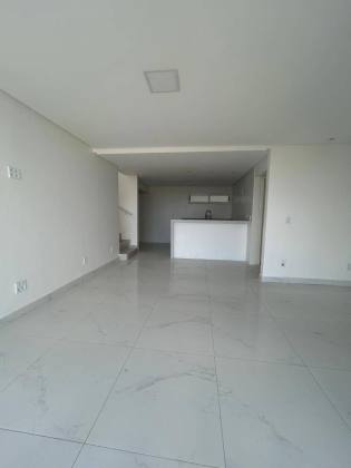 CASA DE ALTO PADRÃO PARA LOCAÇÃO NO PARAÍSO DAS ÁGUAS