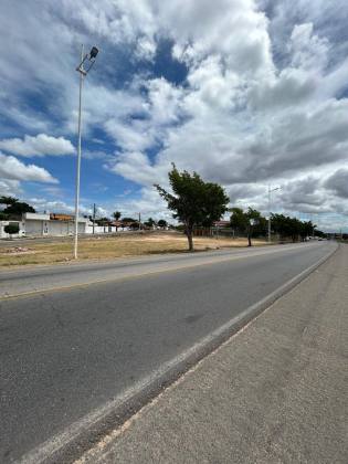 TERRENO COM ÓTIMA LOCALIZAÇÃO À VENDA NA BA - 210