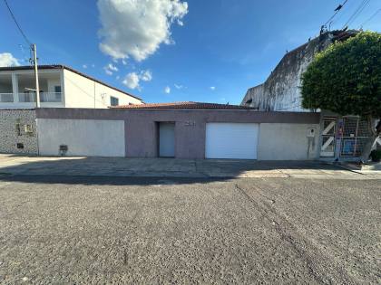 CASA À VENDA NO PERPÉTUO SOCORRO