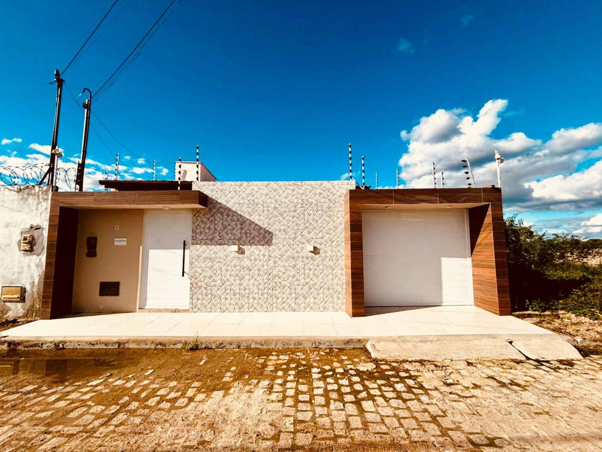 CASA CONDOMÍNIO FÊNIX