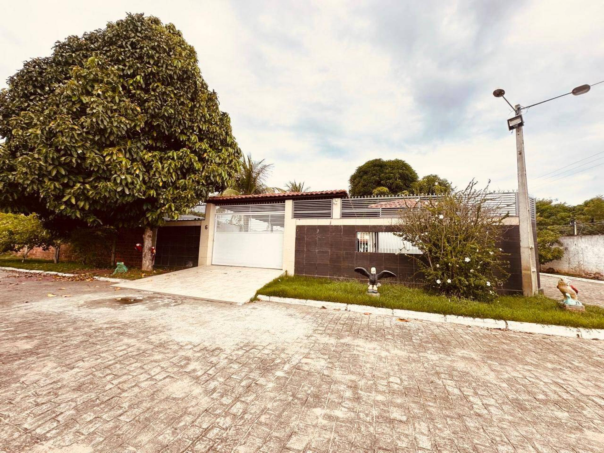 CASA NA VILA MATIAS - CONDOMÍNIO LAGO AZUL