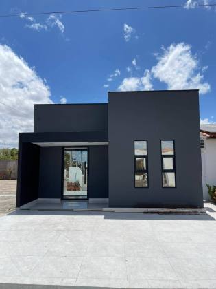 CASA À VENDA NO CONDOMÍNIO DEL RIO