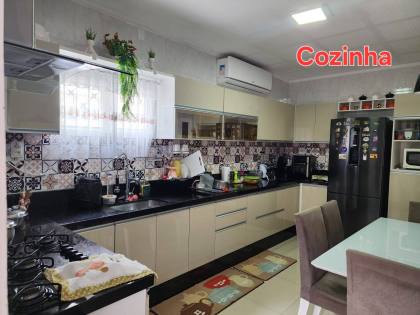 CASA À VENDA NO BAIRRO ABEL BARBOSA