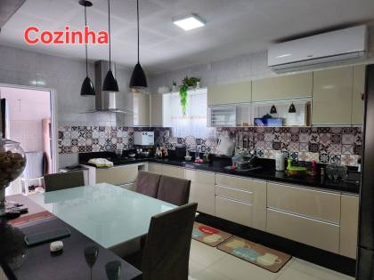 CASA À VENDA NO BAIRRO ABEL BARBOSA