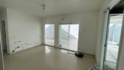 CASA À VENDA NO BAIRRO ABEL BARBOSA