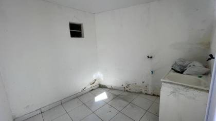 CASA À VENDA NO BAIRRO ABEL BARBOSA