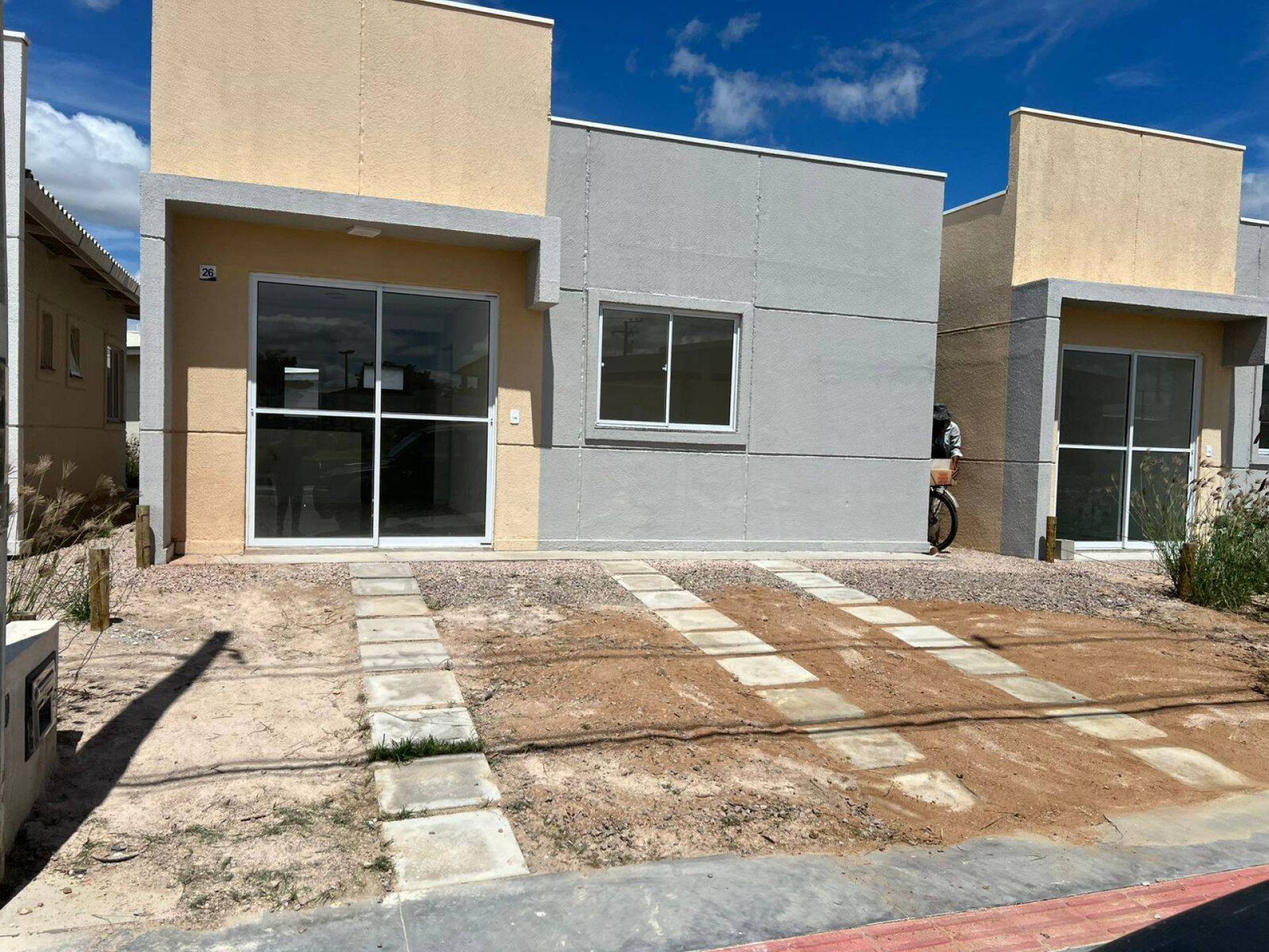 CASA PARA LOCAÇÃO NO CONDOMÍNIO PORTAL DAS ÁGUAS (Poente)