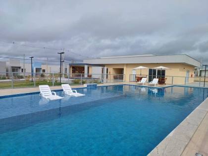 CASA PARA LOCAÇÃO NO CONDOMÍNIO PORTAL DAS ÁGUAS (Nascente)