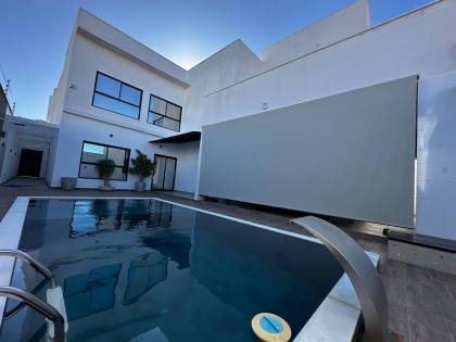 CASA DE ALTO PADRÃO NO CAMINHO DOS LAGOS À VENDA