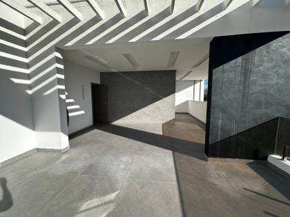 CASA DE ALTO PADRÃO NO CAMINHO DOS LAGOS À VENDA